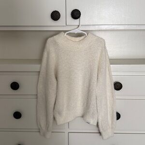 Abercrombie Kids Cream Knit Sweater 9/10 like new